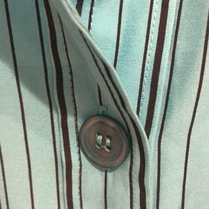Dress Barn Tops - Dress barn button down shirt Dress Barn Tops - Dress barn button down shirt